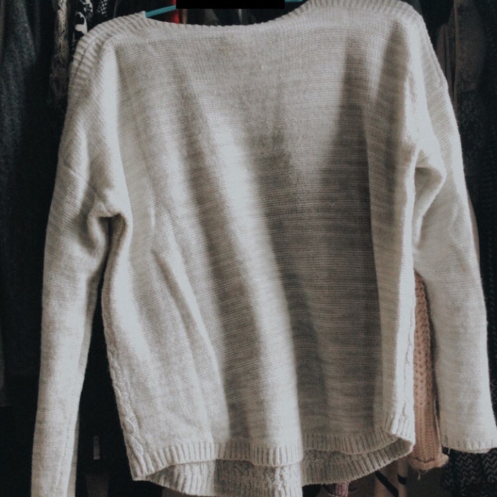 XL juniors sweater ๐โ๏ธ - Picture 9 of 10